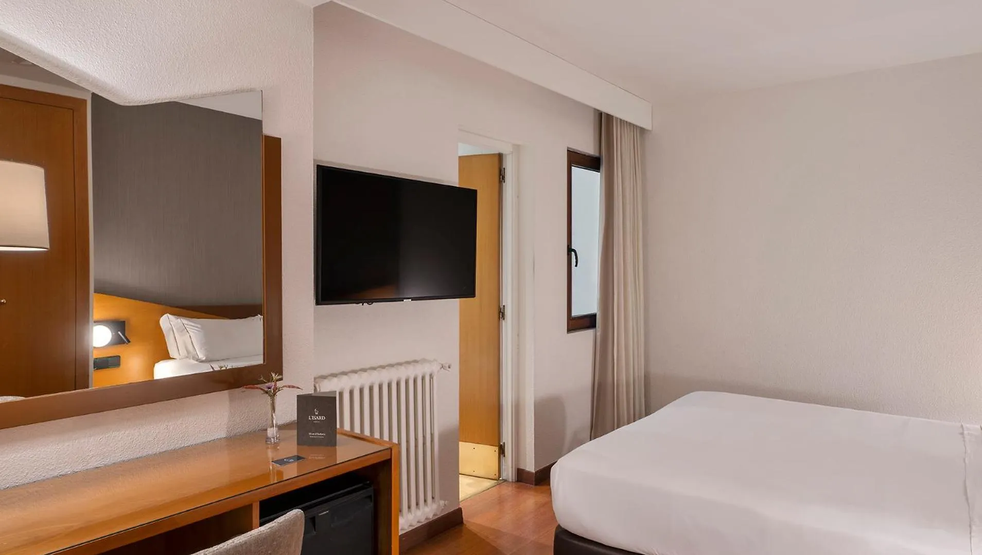 Hotel De L'Isard Andorra-a-Velha 3*,