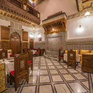 riad-ouliya.hotelfesmorocco.com/